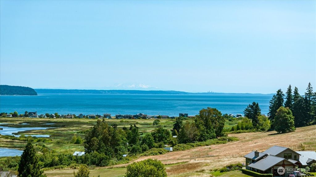 Photo of 1950 Hillvista Place, Freeland, WA 98249 (MLS # 2555544)