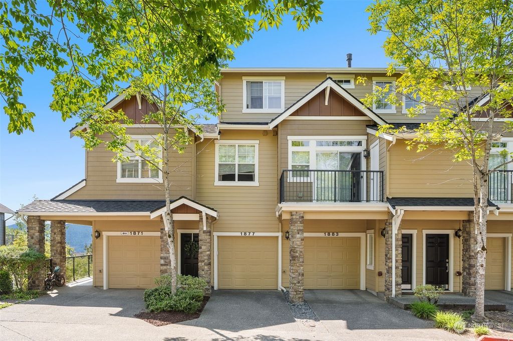 Photo of 1877 16th Lane NE, Issaquah, WA 98029 (MLS # 2074311)