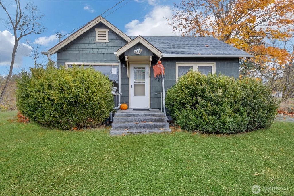 Photo of 13603 A Street, Tacoma, WA 98444 (MLS # 2518878)