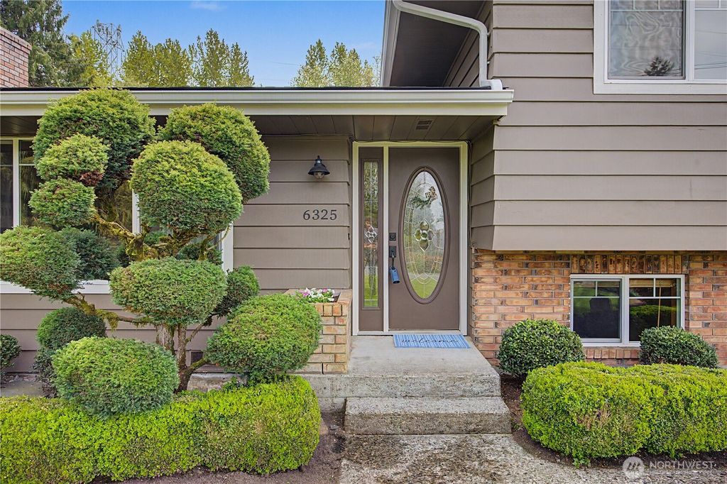 Photo of 6325 Northridge Drive, Snohomish, WA 98290 (MLS # 2512141)