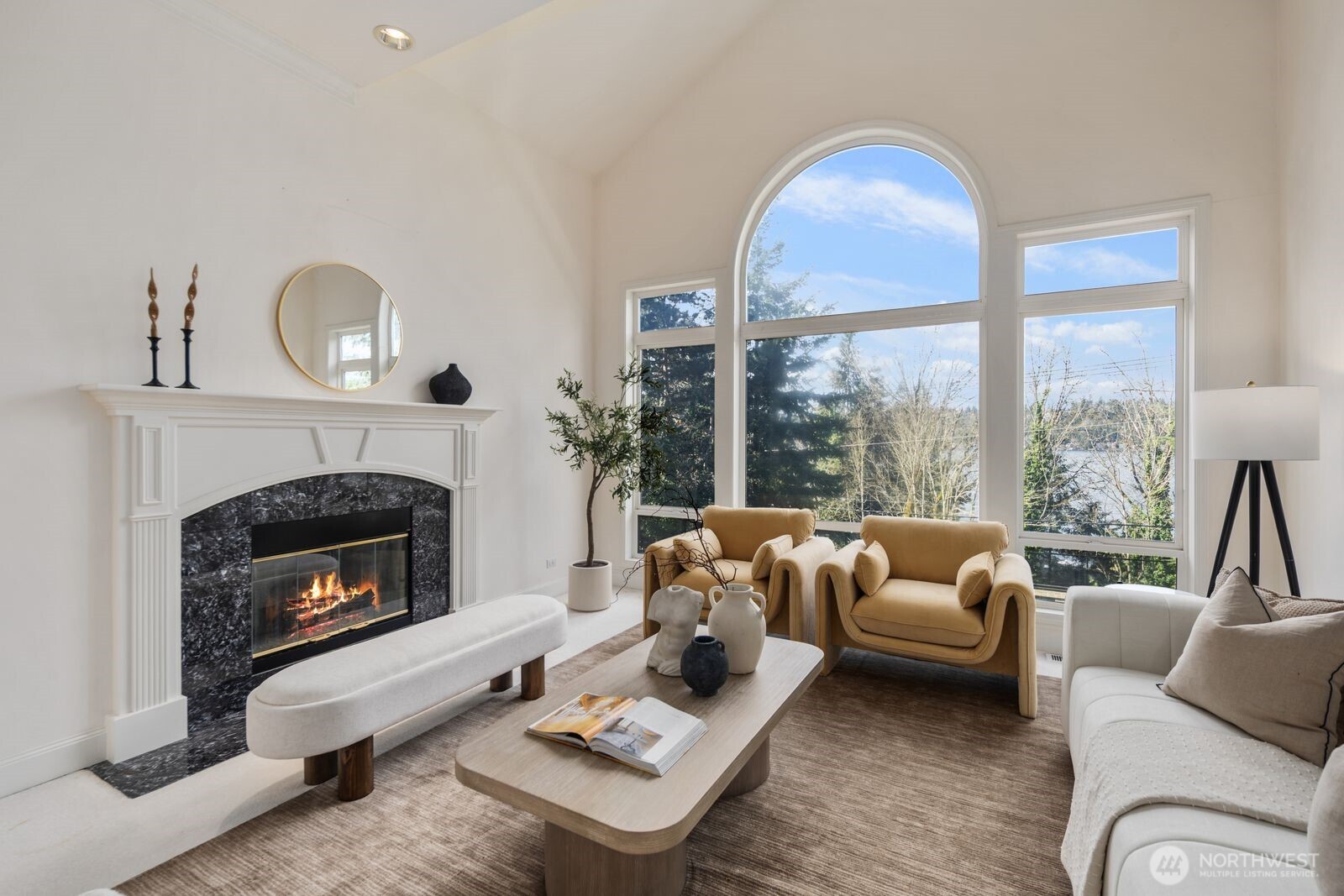 1665 204th Avenue NE