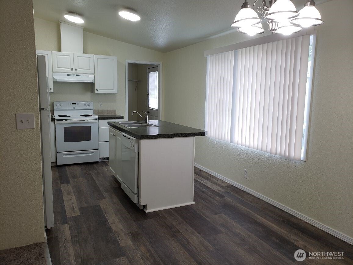10512 137th Street E 37