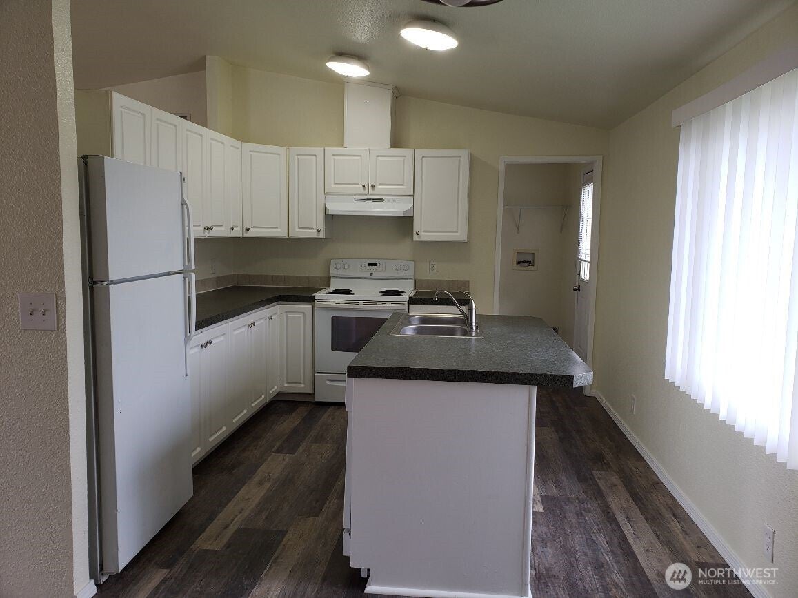 10512 137th Street E 37
