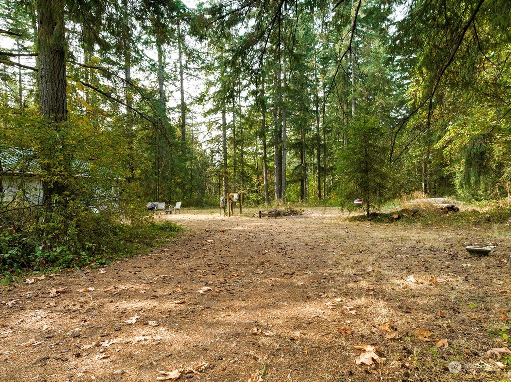 Photo of 17526 SE Lake Holm Road, Auburn, WA 98092 (MLS # 2009470)