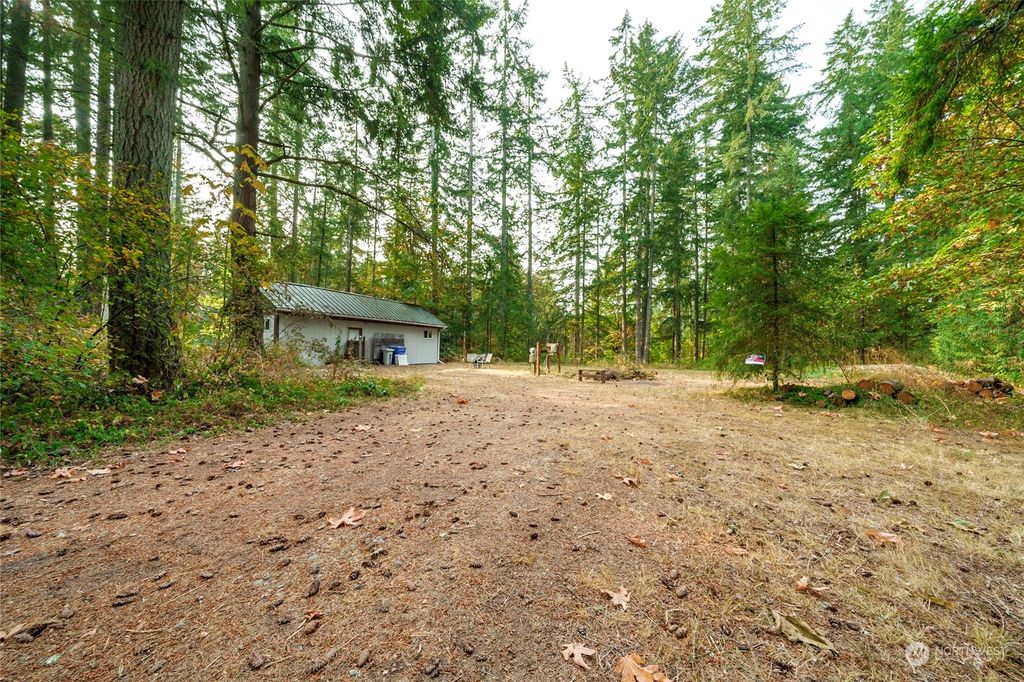 Photo of 17526 SE Lake Holm Road, Auburn, WA 98092 (MLS # 2009470)