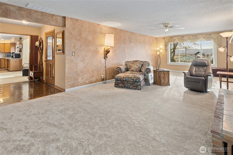 1231 Clerf Road