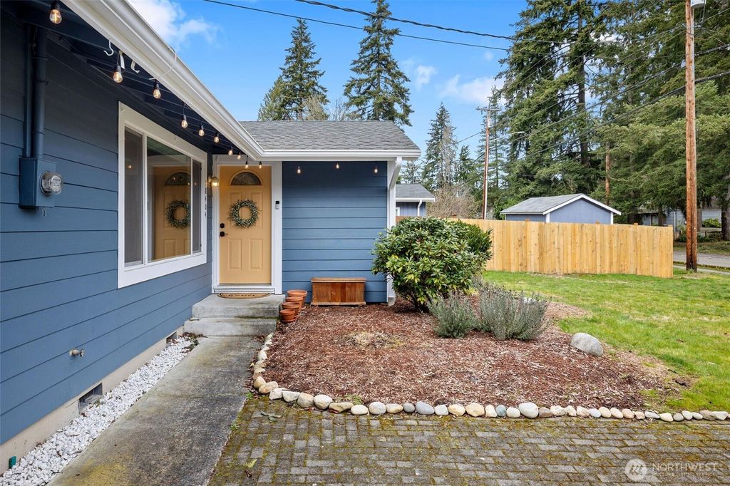 Photo of 18404 60th Avenue W, Lynnwood, WA 98037 (MLS # 2353679)