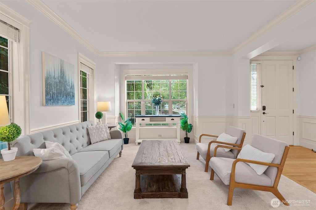 Photo of 18626 157th Place NE, Woodinville, WA 98072 (MLS # 2579554)