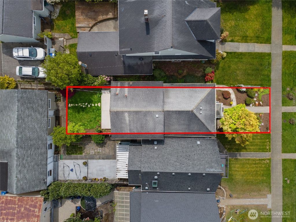 Photo of 1423 Grand Avenue, Everett, WA 98201 (MLS # 2510660)