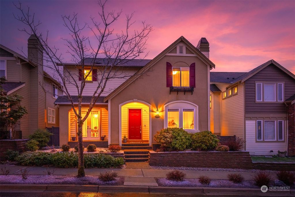 Photo of 17024 Woodside Drive SE, Renton, WA 98058 (MLS # 2191565)