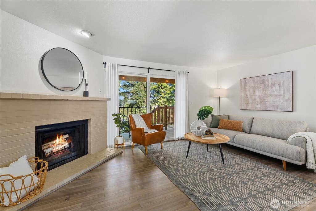 Photo of 10925 SE 208th Street #20807, Kent, WA 98031 (MLS # 2546279)