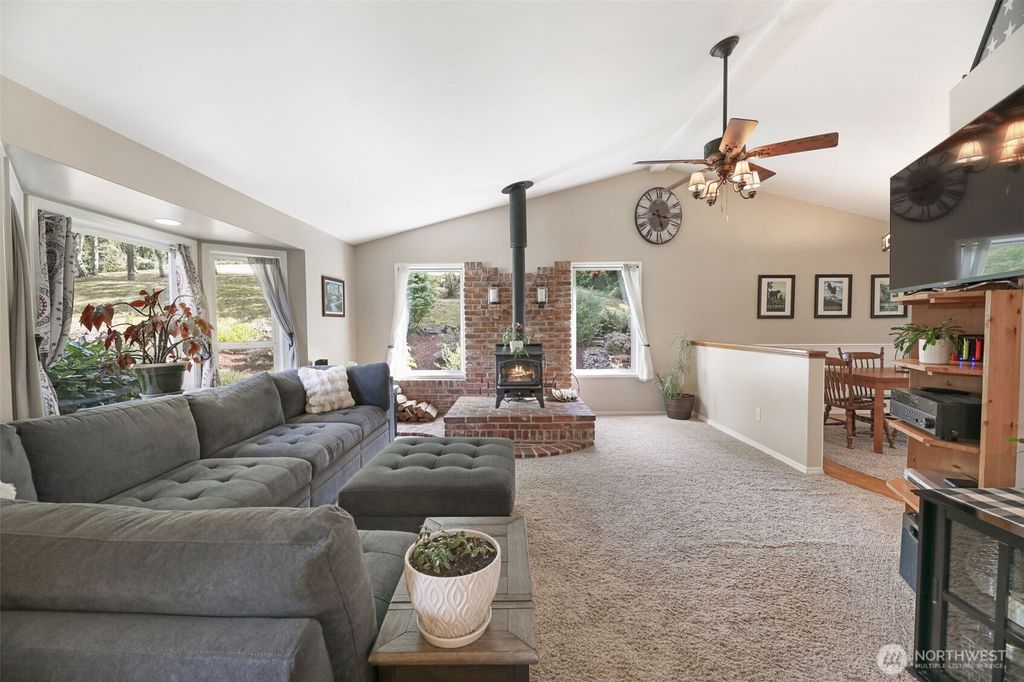 Photo of 18720 El Bello Paseo, Monroe, WA 98272 (MLS # 2420526)