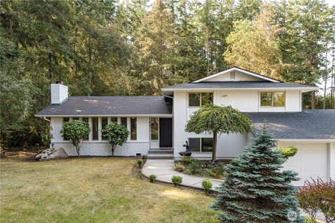 Photo of 1981 Country Lane Ln, Oak Harbor, WA 98277 (MLS # 2435748)