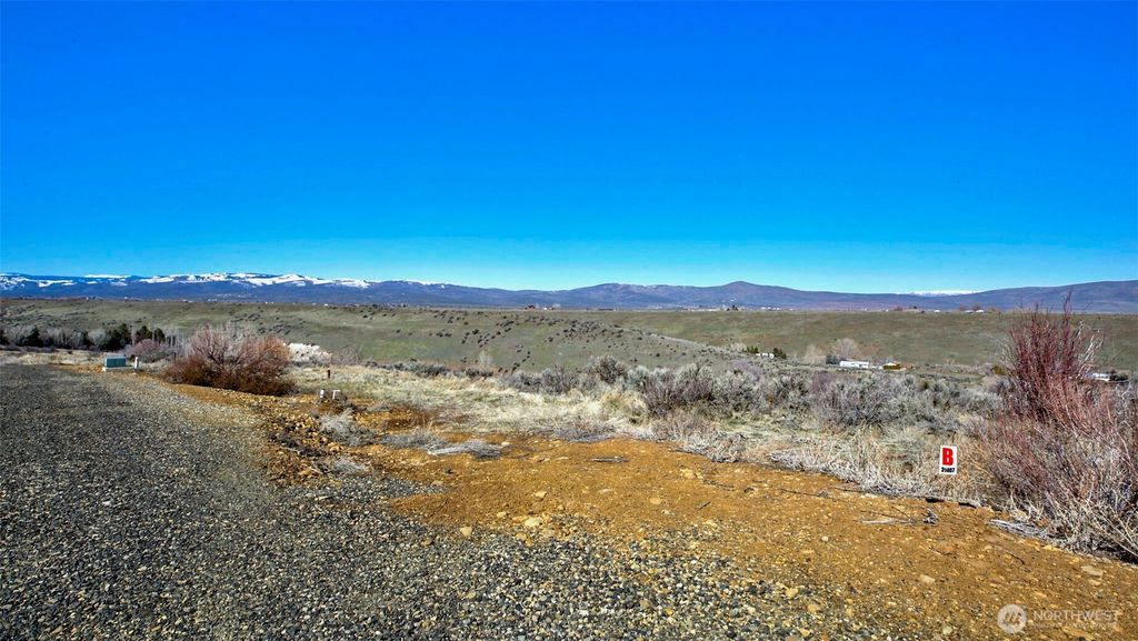 Photo of 0 B (1407) Cottonwood Road, Yakima, WA 98903 (MLS # 2471774)