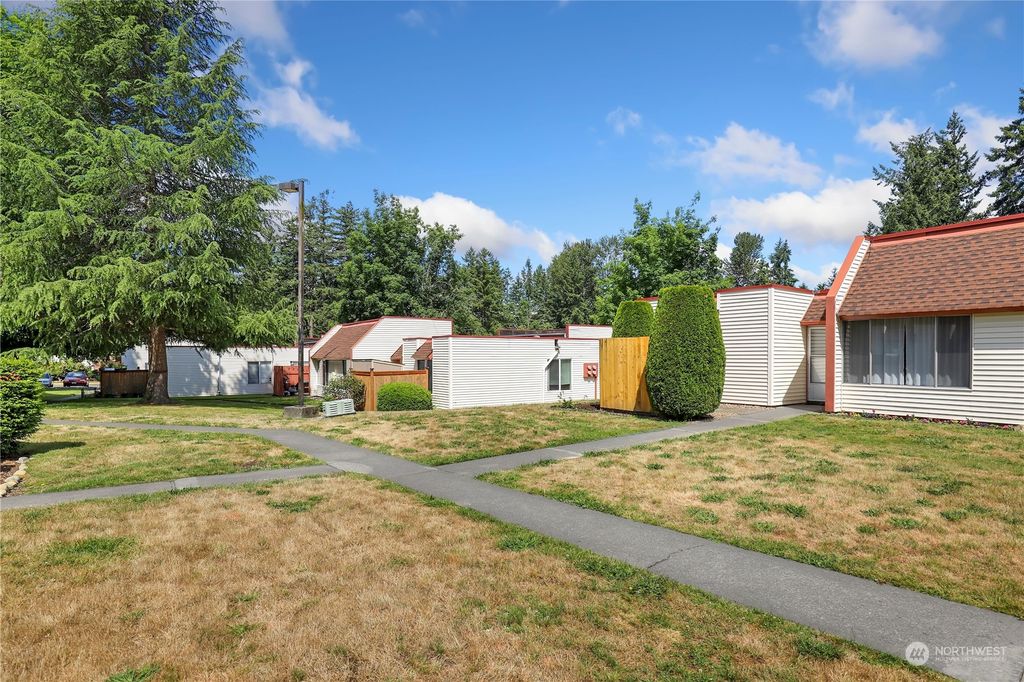Photo of 14600 SE 176th Street #U4, Renton, WA 98058 (MLS # 2131555)