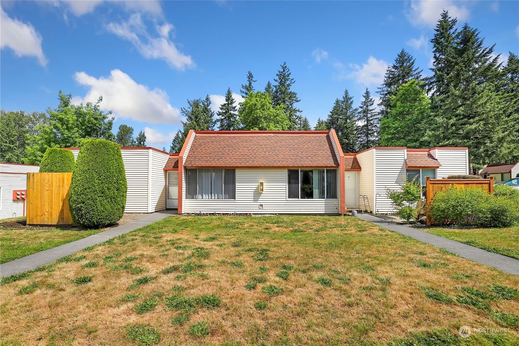 Photo of 14600 SE 176th Street #U4, Renton, WA 98058 (MLS # 2131555)