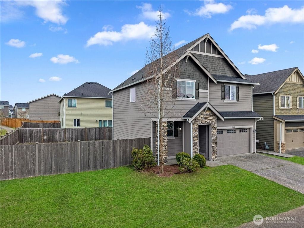 Photo of 11802 SE 250th Court, Kent, WA 98030 (MLS # 2481216)