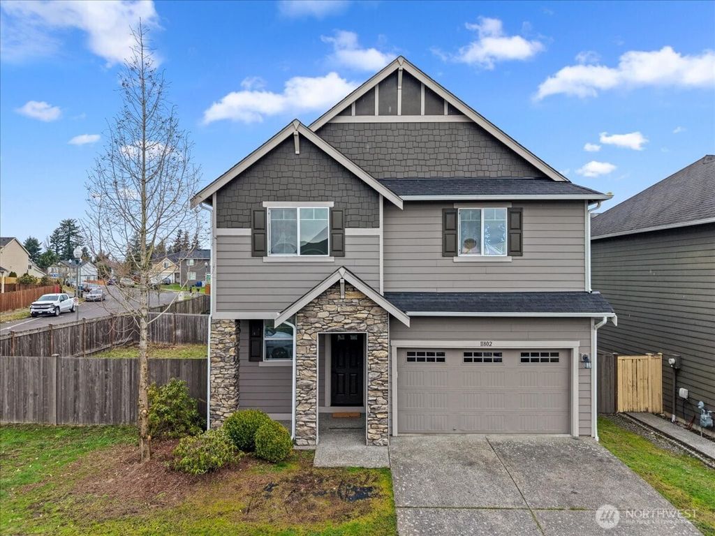 Photo of 11802 SE 250th Court, Kent, WA 98030 (MLS # 2481216)