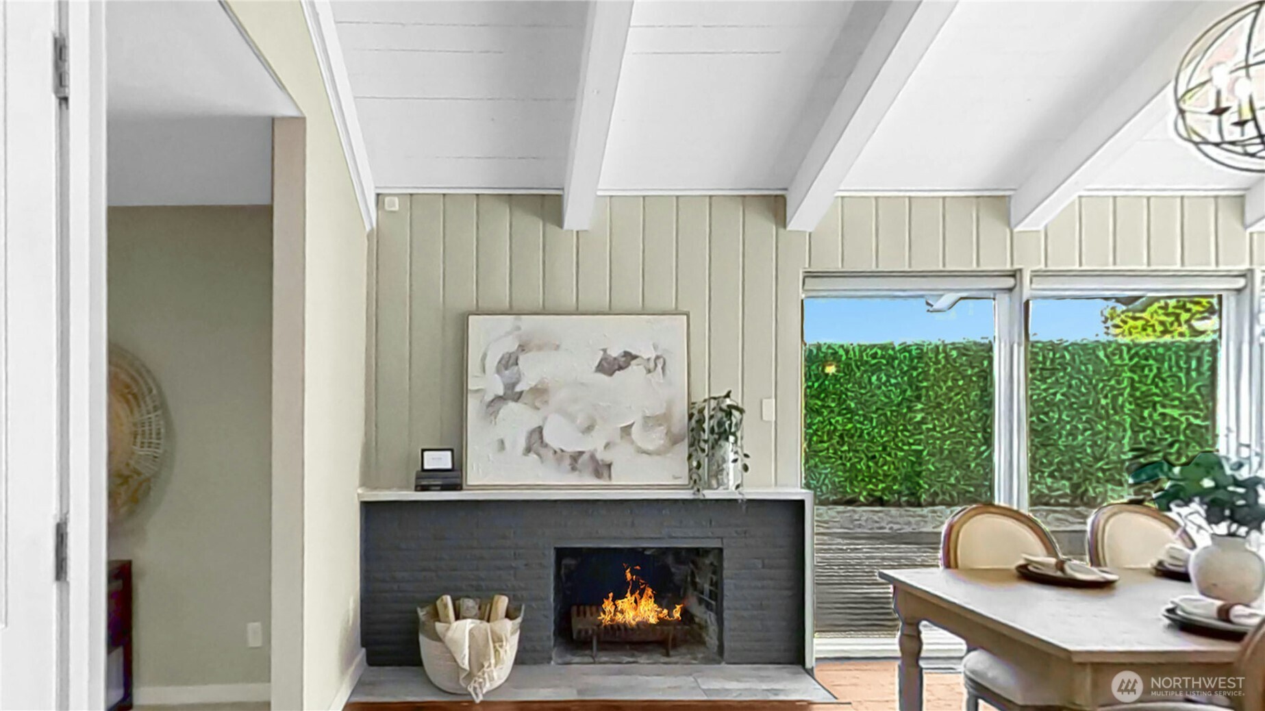 1142 N Skyline Drive