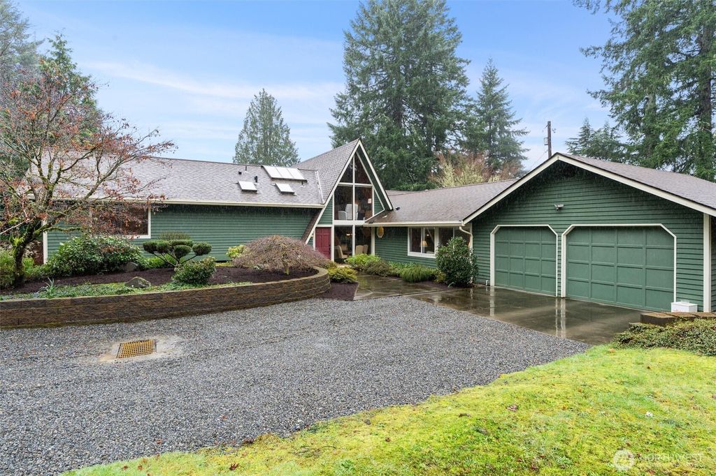 Photo of 16425 266th Avenue SE, Issaquah, WA 98027 (MLS # 2495172)