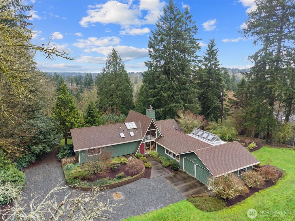 Photo of 16425 266th Avenue SE, Issaquah, WA 98027 (MLS # 2495172)