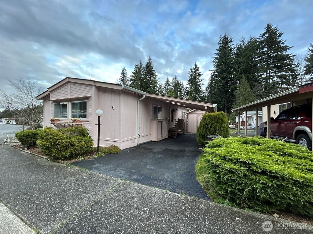 Photo of 5810 Fleming Street #93, Everett, WA 98203 (MLS # 2367097)