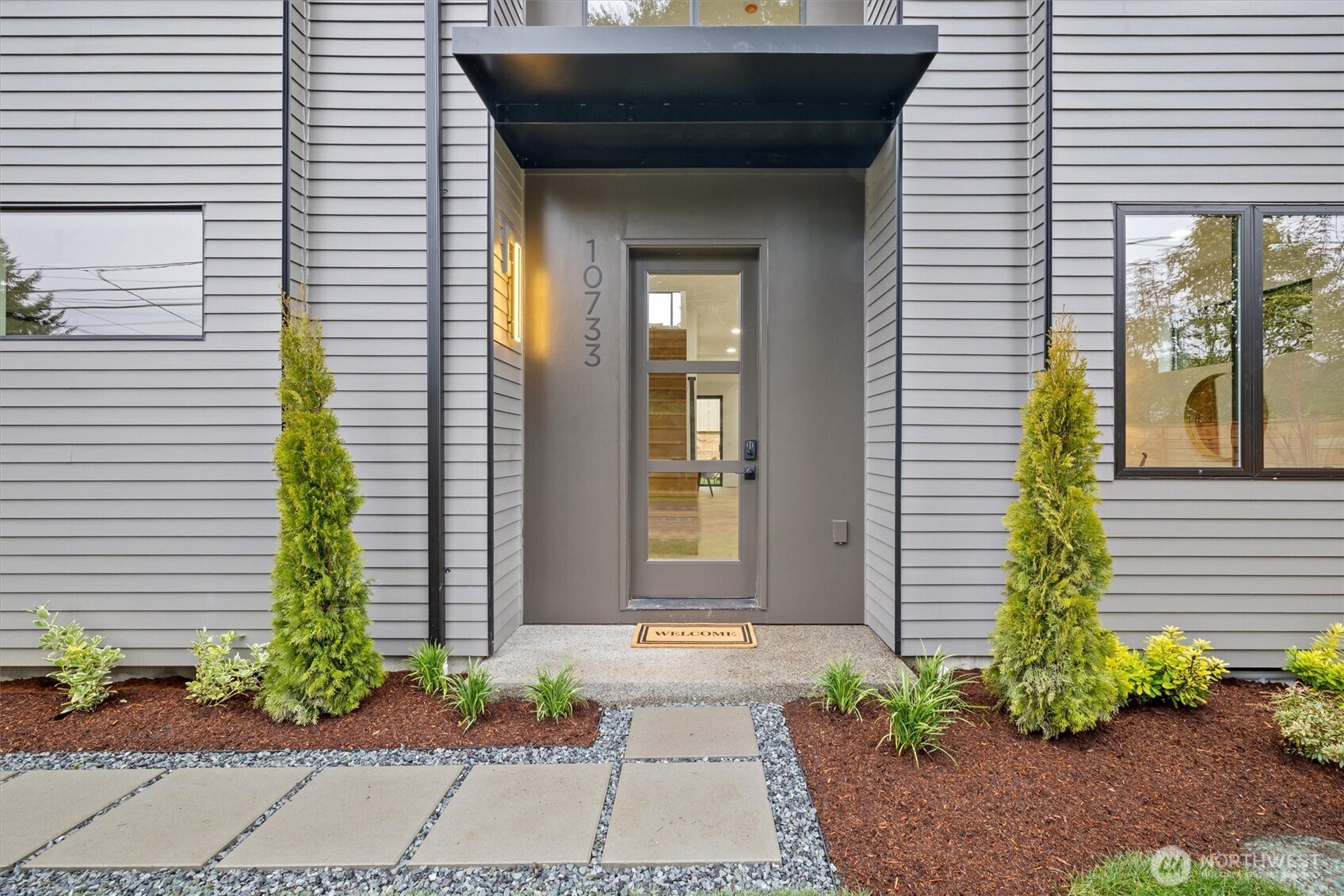 10733 17th Avenue NE