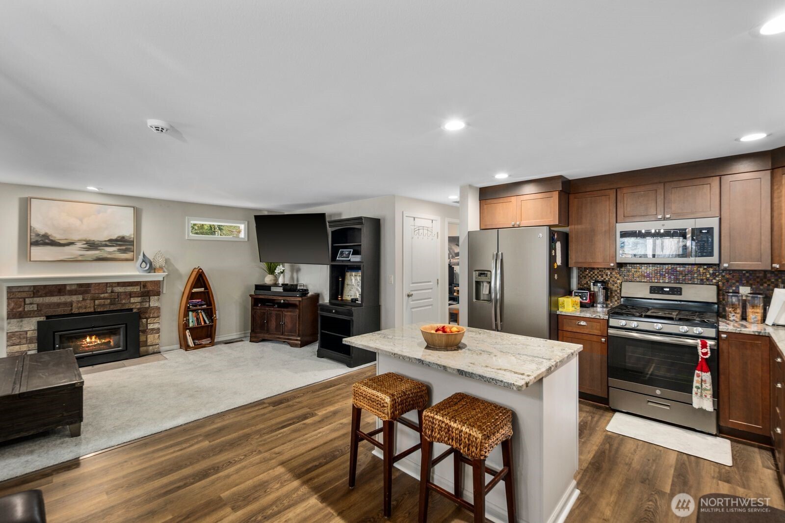 56 W Shore Avenue SW