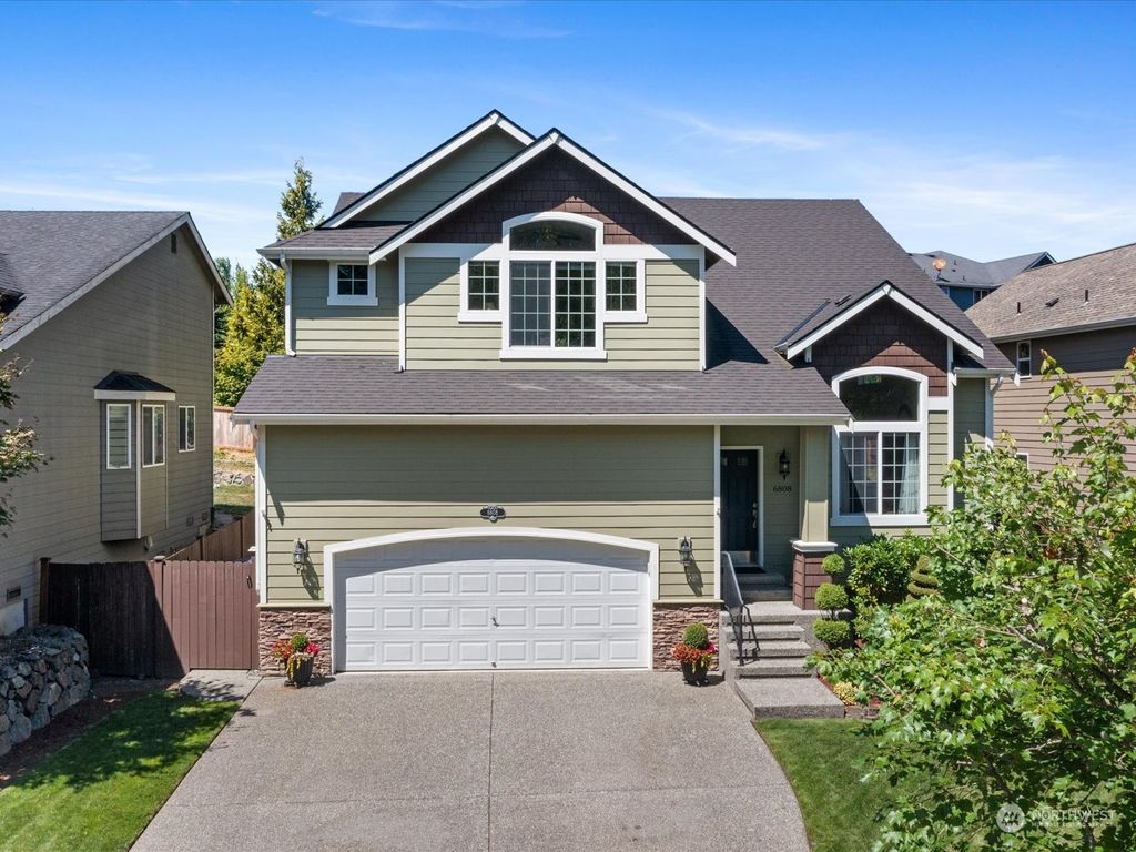 Photo of 6808 86th Avenue NE, Marysville, WA 98270 (MLS # 2270260)