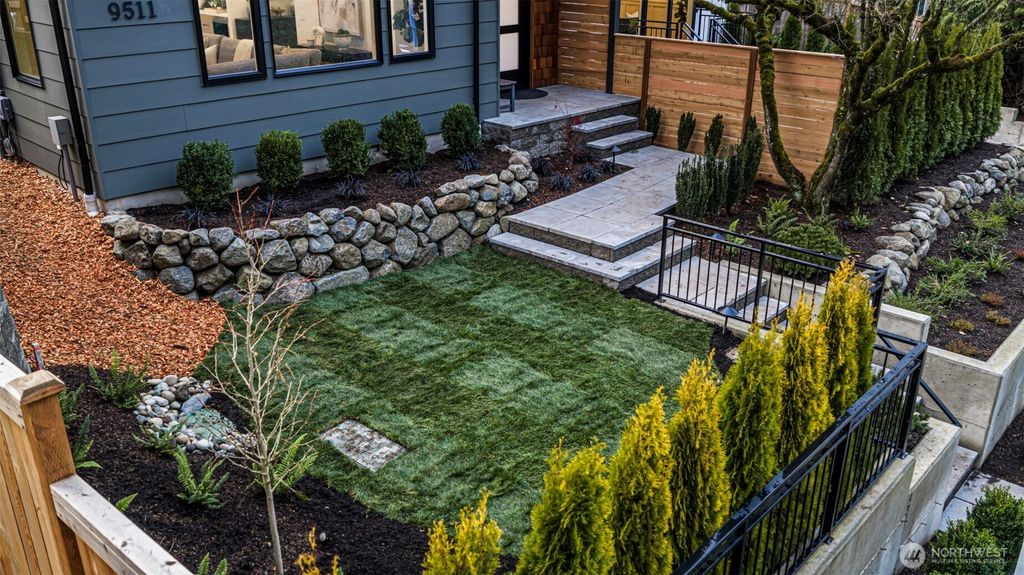 Photo of 9511 132nd Avenue NE, Kirkland, WA 98033 (MLS # 2489163)