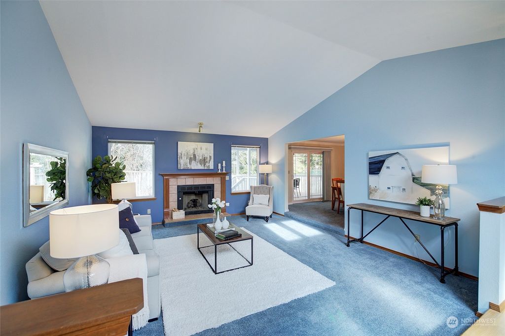 Photo of 2927 209th Place SW, Lynnwood, WA 98036 (MLS # 2194736)