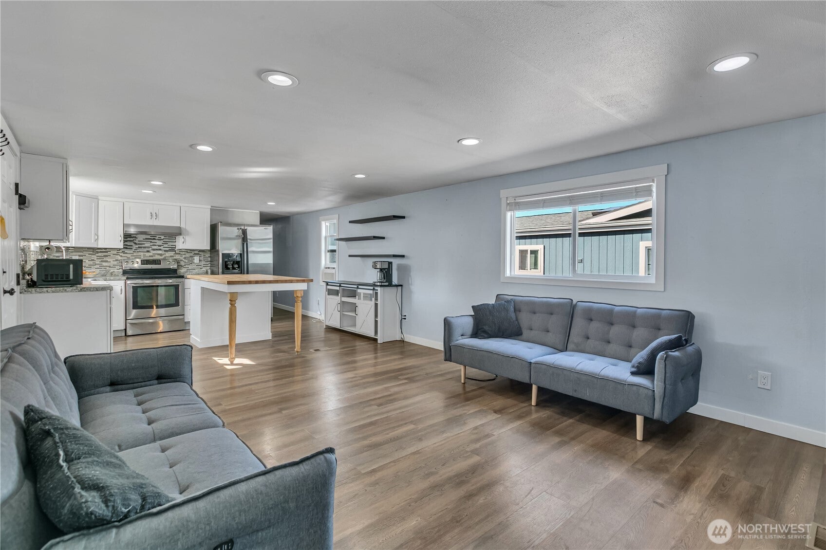 401 37th Street SE 44