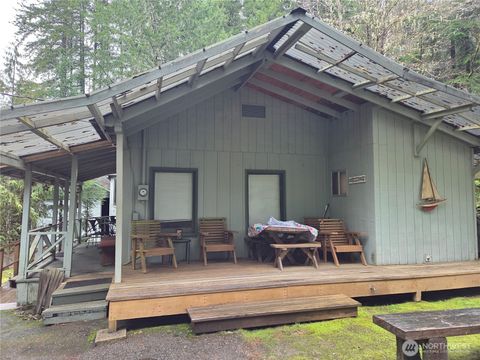 Photo of 10 Creek Court, Brinnon, WA 98320 (MLS # 2483863)