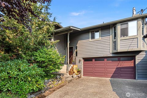 Photo of 5709 N 48th Street, Tacoma, WA 98407 (MLS # 2435830)