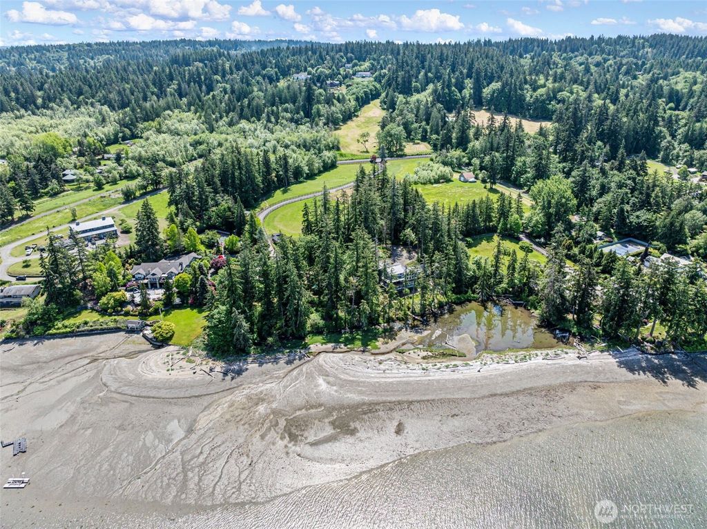 Photo of 10102 Rosedale Bay Court NW, Gig Harbor, WA 98335 (MLS # 2526612)