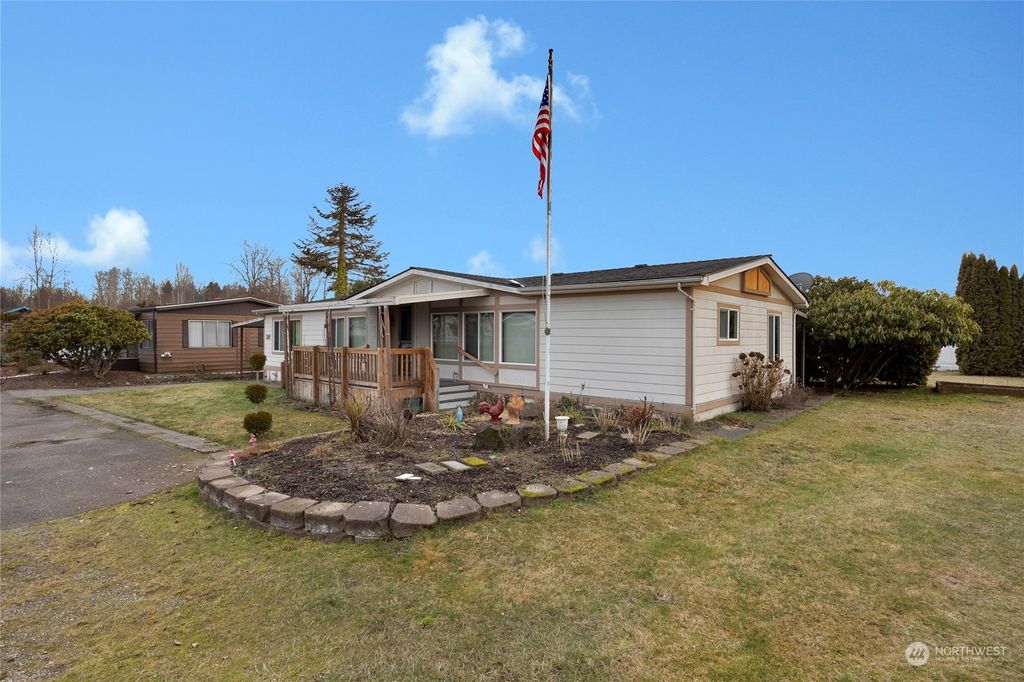 Photo of 16600 25th Avenue NE #92, Marysville, WA 98271 (MLS # 2031992)