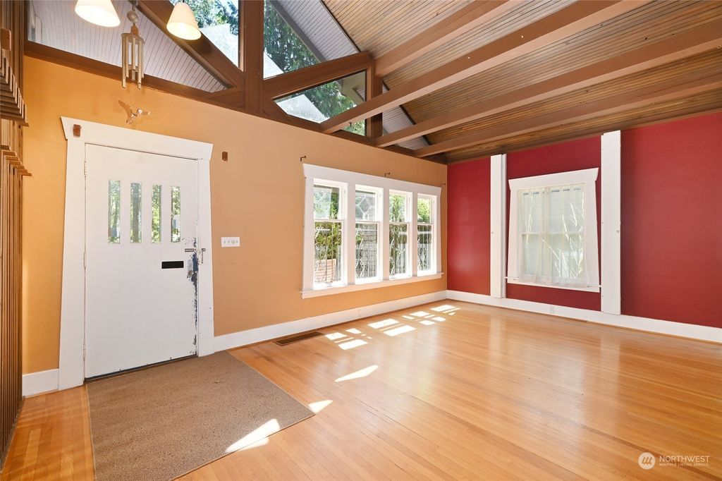 Photo of 1538 NE 62nd Street, Seattle, WA 98115 (MLS # 2269739)