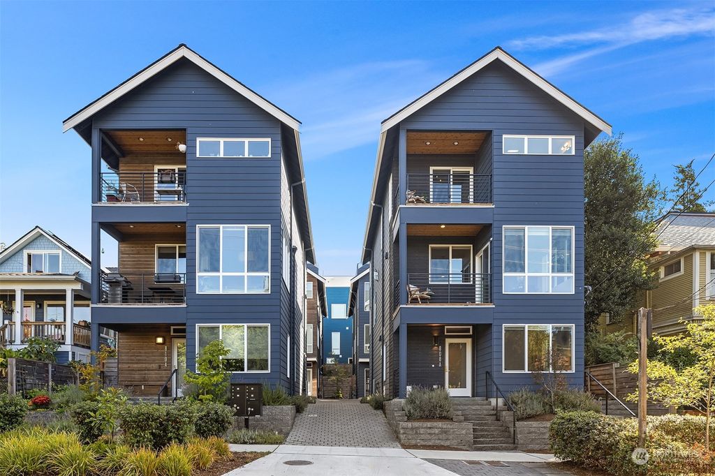 Photo of 808 A 16th Avenue, Seattle, WA 98122 (MLS # 2198562)