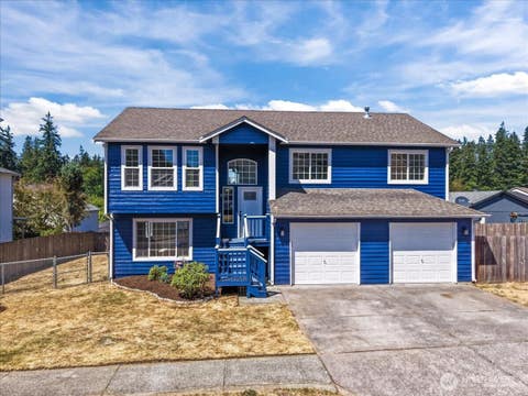 Photo of 2956 lowren Loop LOOP, Port Orchard, WA 98366 (MLS # 2553233)