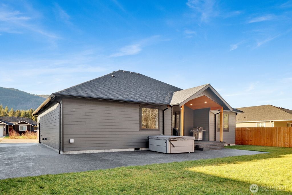 Photo of 8228 Gold Run Drive, Maple Falls, WA 98266 (MLS # 2469489)