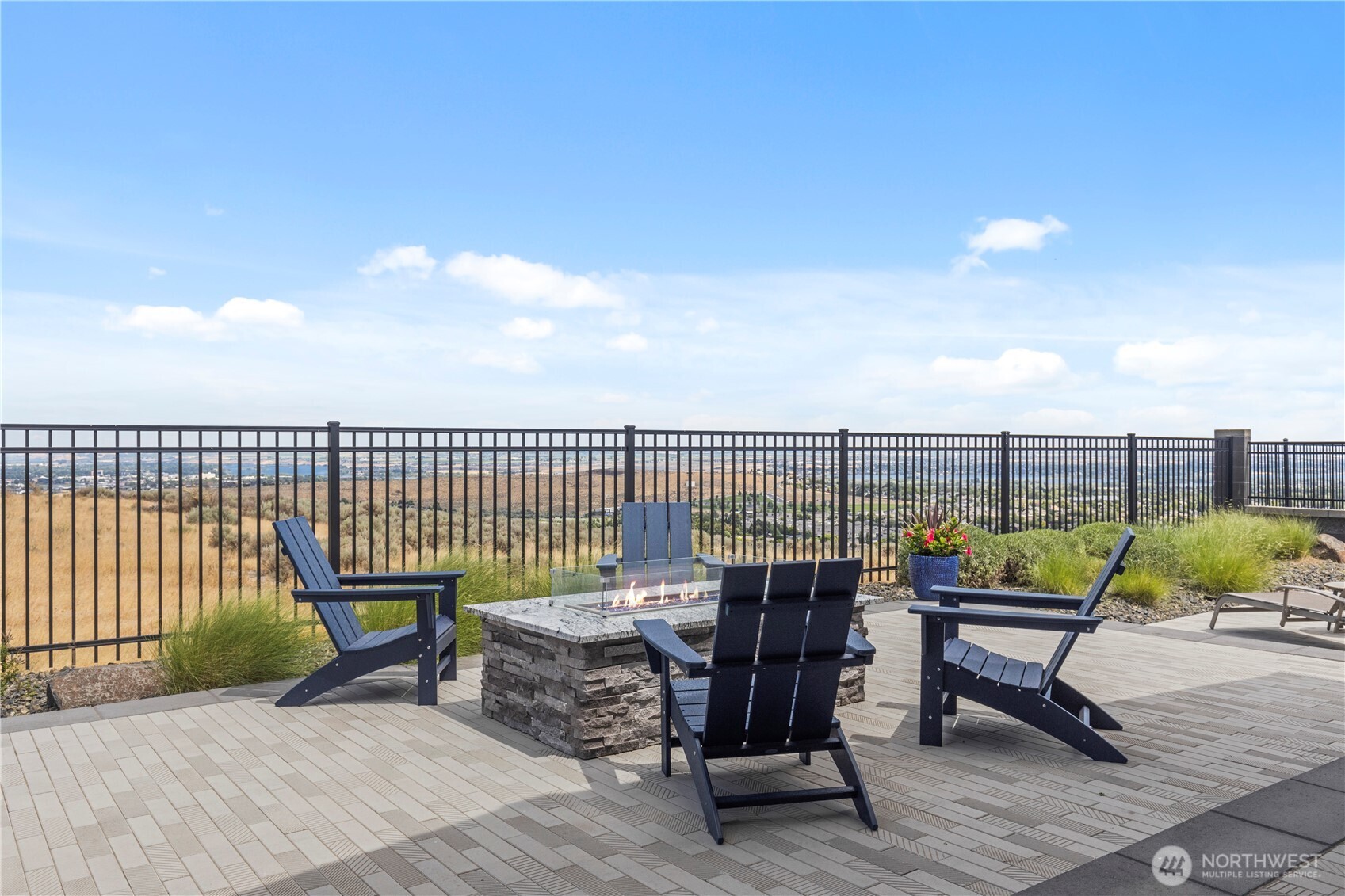 2132 Legacy Lane