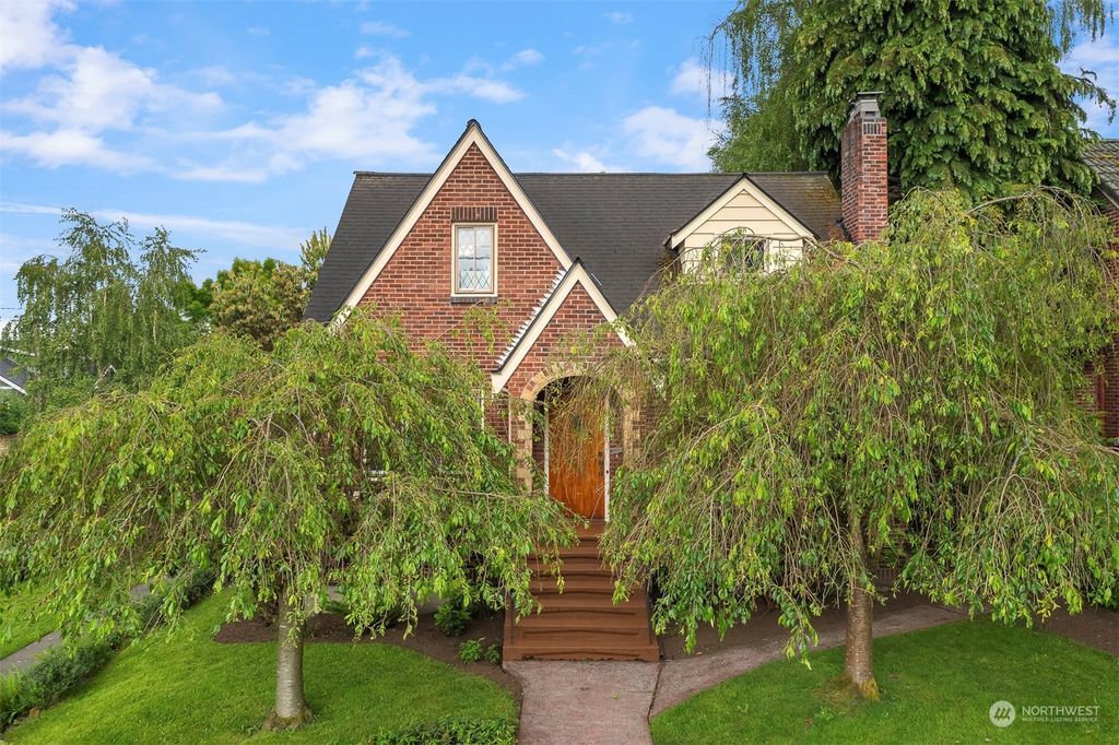 Photo of 355 N 80th Street, Seattle, WA 98103 (MLS # 2244809)