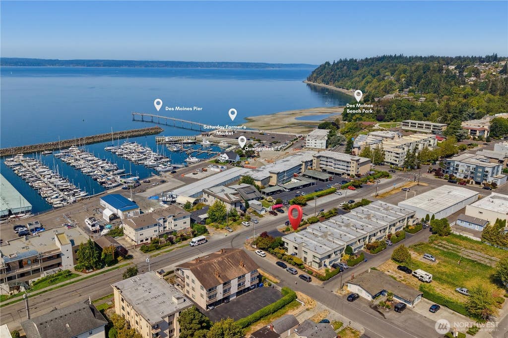 Photo of 22352 6th Avenue S #2, Des Moines, WA 98198 (MLS # 2574663)