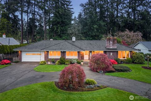 Photo of 12 Forest Glen Lane SW, Lakewood, WA 98498 (MLS # 2502073)