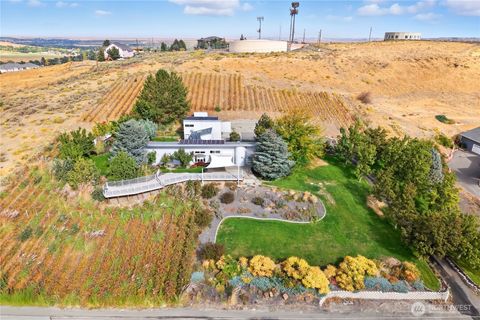 Photo of 5404 Collins Road, West Richland, WA 99353 (MLS # 2436795)