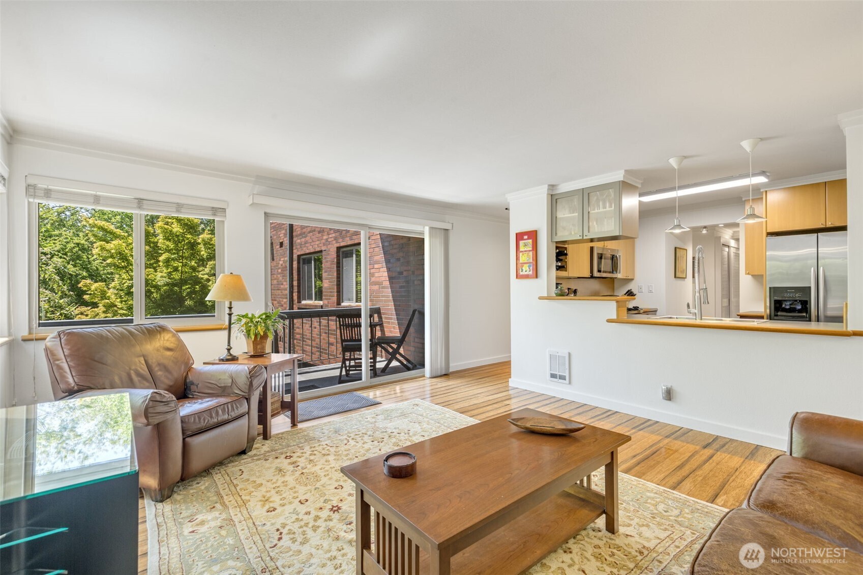 732 11th Avenue E 202