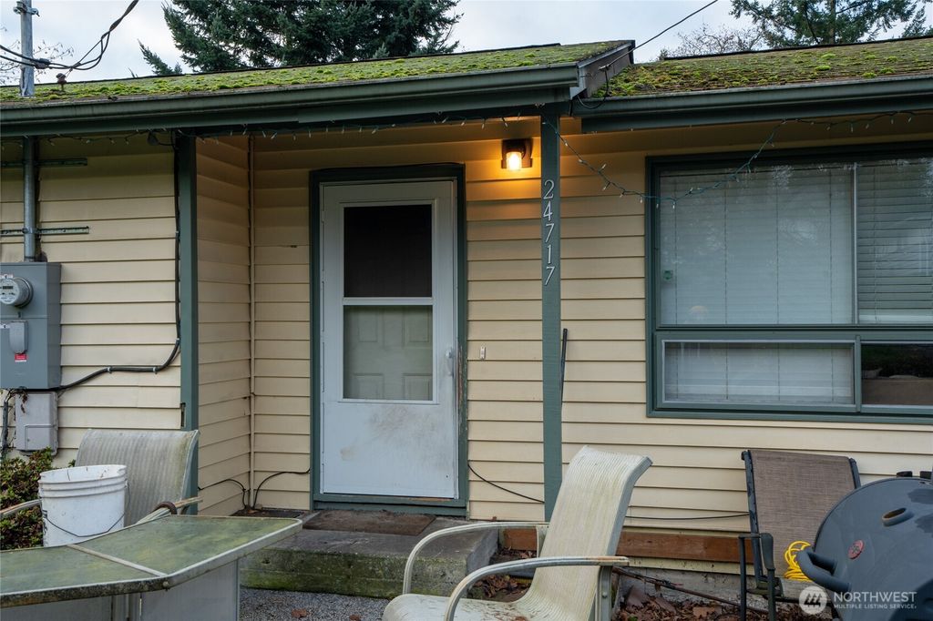 Photo of 24717 S 35th Ave Ave, Kent, WA 98032 (MLS # 2470420)