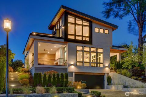 5632 NE 55th Street Seattle WA 98105