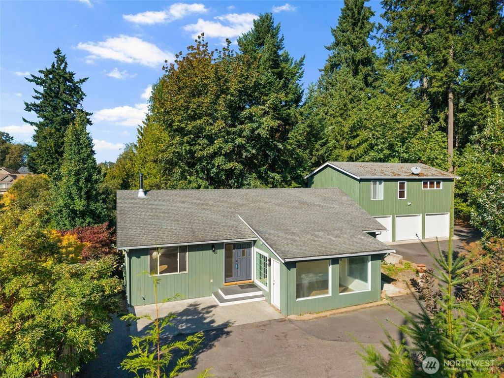 Photo of 5502 NE 10th Street, Renton, WA 98059 (MLS # 2434507)