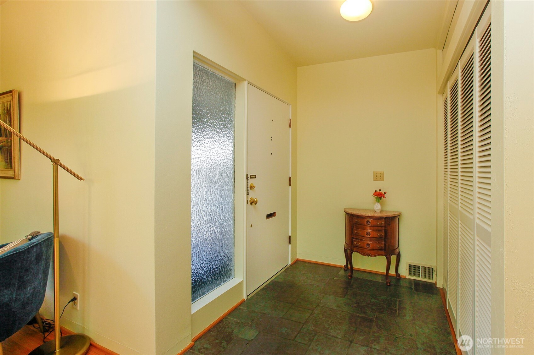 2612 25th Avenue W